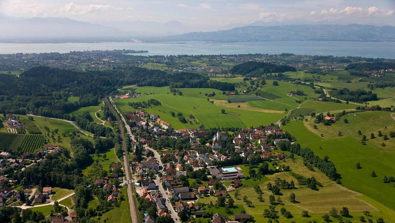 Hotel-Gasthof Adler Lindau  Bagian luar foto