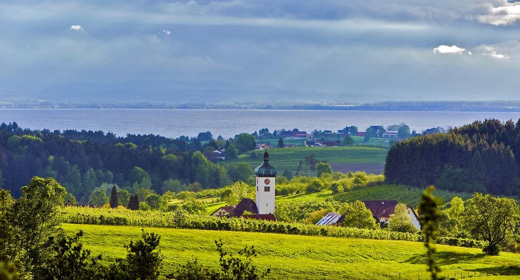 Hotel-Gasthof Adler Lindau  Bagian luar foto