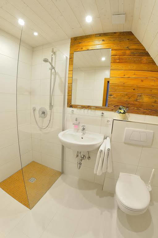 Hotel-Gasthof Adler Lindau  Bagian luar foto