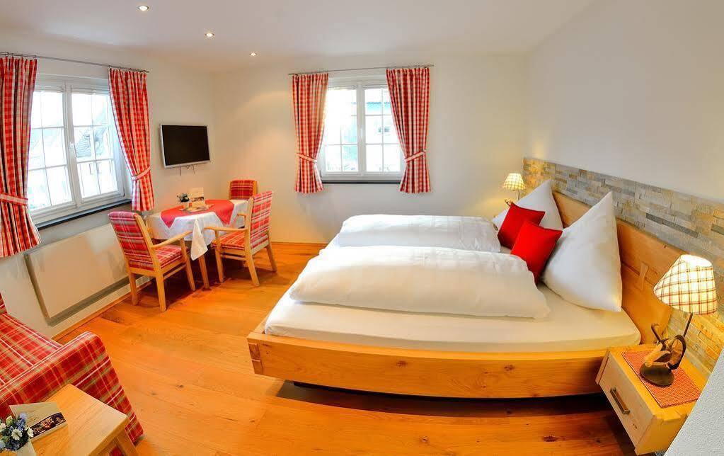 Hotel-Gasthof Adler Lindau  Bagian luar foto